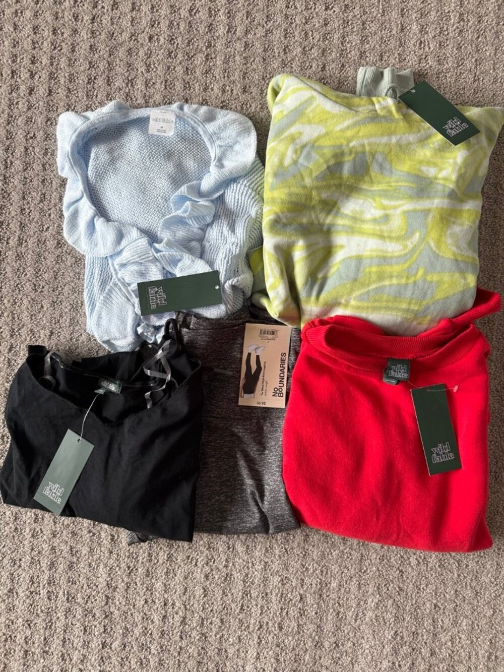 Wild Fable women’s bundle size medium NWT worth over $80